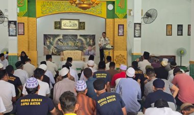 Lapas Batam Peringati Isra Mikraj Nabi Muhammad SAW Dirangkaikan dengan Penyerahan Sumbangan kepada Tiga Panti Asuhan