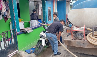 Hari Ke-5 Pengamanan, Polsek Batu Ampar Kawal Pendistribusian Air Bersih di Tanjung Sengkuang