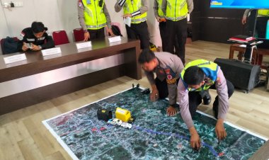Polres Lingga Matangkan Rencana Operasi Keselamatan Seligi 2026 Lewat Tactical Floor Game