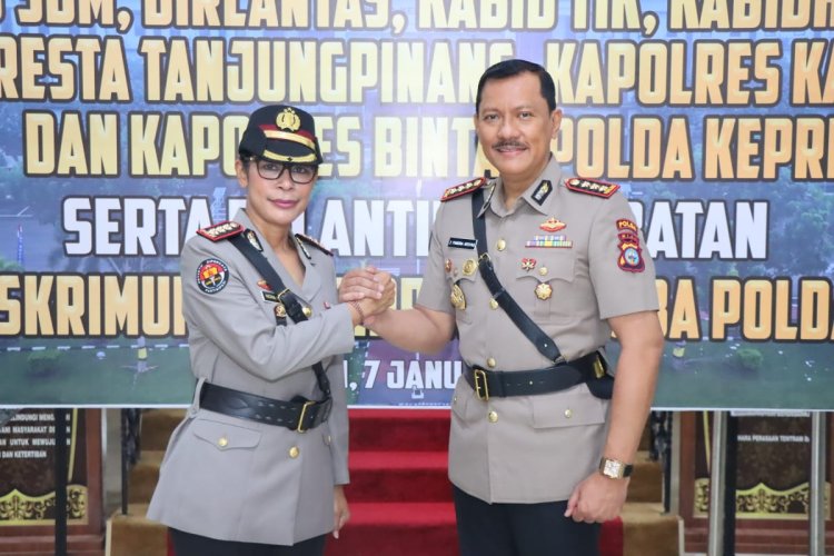 KAPOLDA KEPRI PIMPIN SERTIJAB DAN PELANTIKAN SEJUMLAH PEJABAT UTAMA POLDA KEPRI