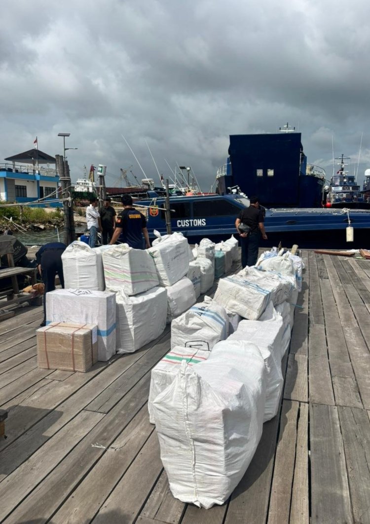 Aksi Kejar-kejaran di Perairan Tanjung Uban, Bea Cukai Batam Gagalkan Penyelundupan Barang Kiriman