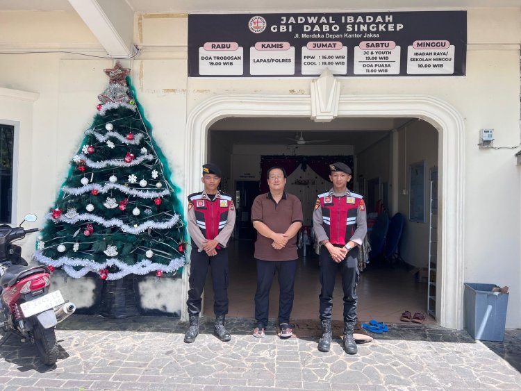 Wujudkan Rasa Aman, Satsamapta Polres Lingga Amankan Ibadah Umat Kristiani di Dabo Singkep