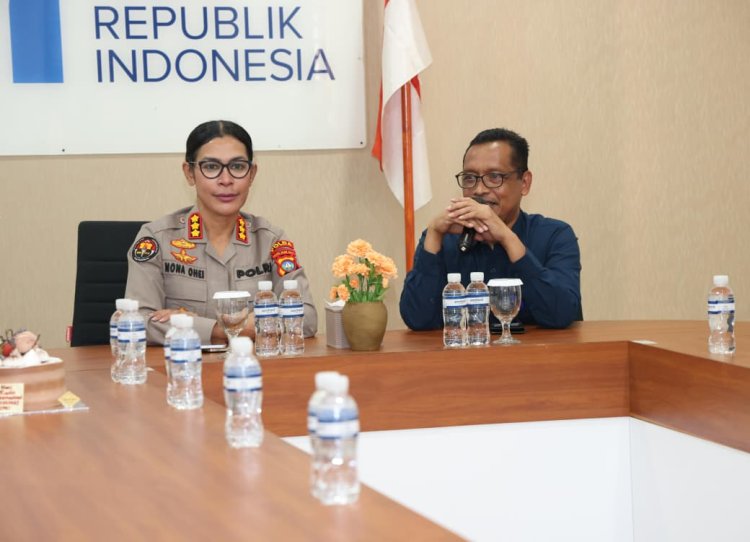 MELALUI SIARAN RRI BATAM, KABID HUMAS POLDA KEPRI DORONG KOLABORASI POLISI DAN PERS
