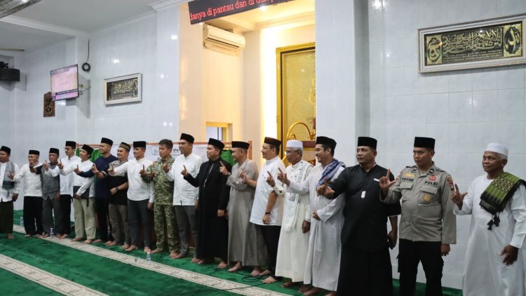 Polres Lingga Amankan Peringatan Isra Mi’raj Nabi Muhammad SAW di Masjid Az Zulfa Dabo Singkep