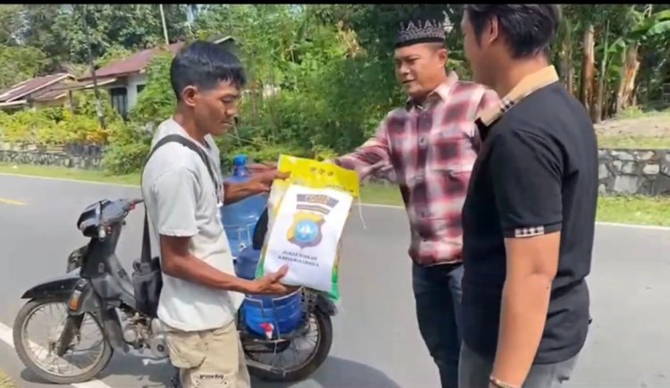 Jumat Berkah Kapolres Lingga di Kecamatan Singkep, Wujud Kepedulian Polri kepada Masyarakat