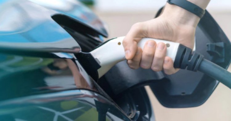 Revolusi Kendaraan Listrik: Terobosan Baterai Solid-State Mampu Tempuh 1.200 KM dengan Pengisian 10 Menit