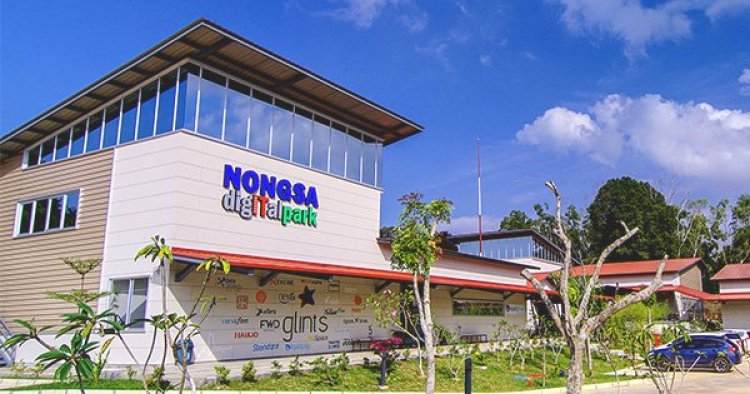 Penyelenggaraan ekspo teknologi kreatif di Nongsa Digital Park yang mempertemukan startup lokal dengan investor dari Singapura dan Malaysia.