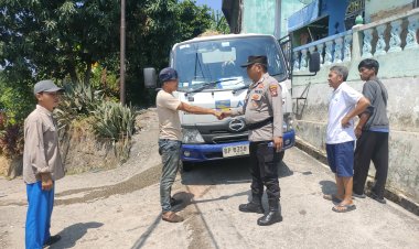 Polsek Batu Ampar Laksanakan Pengamanan Hari Ke-17 Pendistribusian Air Bersih di Kelurahan Tanjung Sengkuang