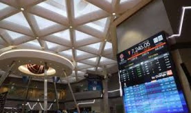 IHSG Tancap Gas ke Level 8.440, Sektor Perbankan Jadi Penopang Utama