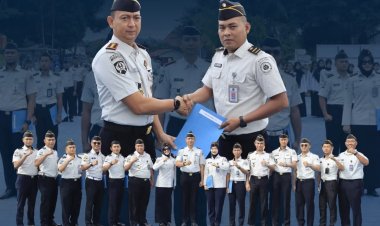 Kalapas Batam Sematkan Pangkat Golongan III kepada 11 Petugas