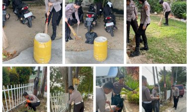 Satlantas Polresta Barelang Laksanakan Bakti Kebersihan di Gereja Baptis Galvari Wujudkan Lingkungan Bersih dan Sehat