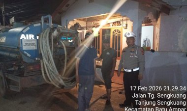 Polsek Batu Ampar Laksanakan Pengamanan Hari Ke-26 Distribusi Air Bersih di Tanjung Sengkuang dan Batu Merah