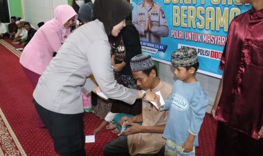 Polres Karimun Gelar Pembagian Takjil Serta Buka Puasa Bersama Dengan Masyarakat