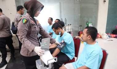 SATGAS TPPO PROVINSI KEPRI KAWAL PEMULANGAN 150 PMI DEPORTASI DARI MALAYSIA