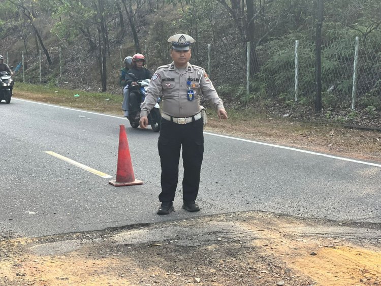 Survey Jalan Berlubang Satgas Dikmas Satgas Preemtif Polresta Barelang dalam Rangka Operasi Keselamatan Seligi 2026