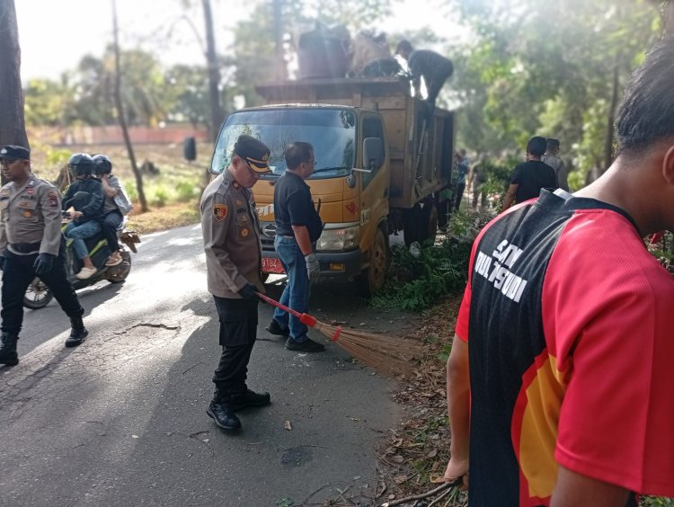 Polsek Batu Ampar dan Warga Bersihkan Kawasan Gudang Bulog Batu Merah, Wujudkan Batam Asri