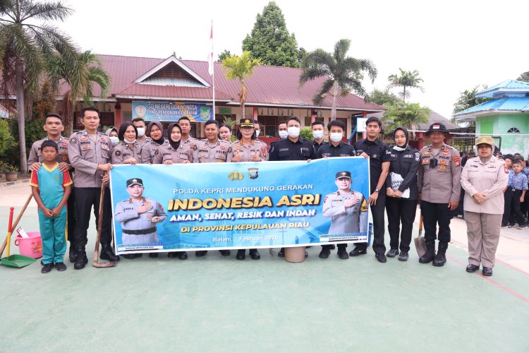POLDA KEPRI TURUN LANGSUNG WUJUDKAN LINGKUNGAN AMAN, SEHAT, RESIK, DAN INDAH