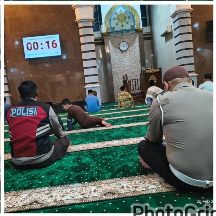 Polsek Lubuk Baja Laksanakan Sholat Subuh Berjamaah untuk Pererat Silaturahmi dan Jaga Kondusifitas Kamtibmas