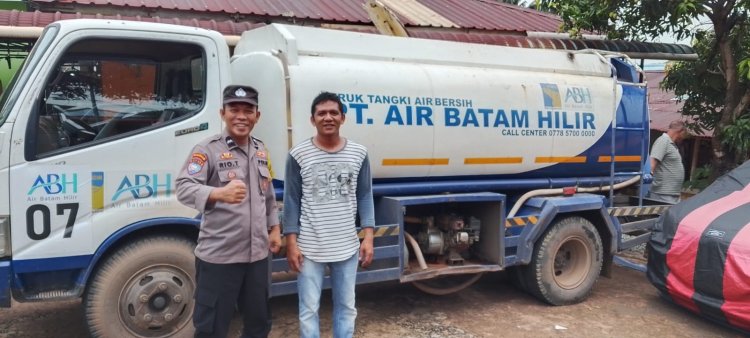 Memasuki Hari Ke-36, Polsek Batu Ampar Pastikan Pengamanan Distribusi Air Bersih Kondusif