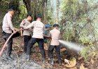 TIM KARHUTLA POLDA KEPRI LAKUKAN PEMADAMAN TERBAKARNYA LAHAN DI PANTAI NIRWANA DAN BUKIT DAENG