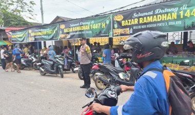 Pengamanan Pasar Tumpah Ramadhan 1447 H oleh Polsek Sungai Beduk Berjalan Aman dan Tertib