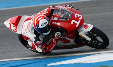 Pebalap Muda Astra Honda Tampil Kencang di Laga Pembuka Moto4 Asia Cup Buriram