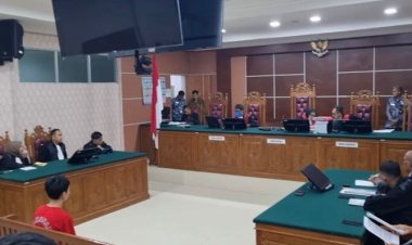 Pengangkutan 2 Ton Sabu, Majelis Hakim Jatuhkan Vonis 5 Tahun kepada Fandi Ramadhan