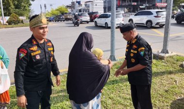 Aksi Sosial Ramadan, LLMB Batam Bagikan Takjil dan Kampanyekan Anti Tawuran serta Balap Liar