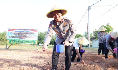 POLDA KEPRI IKUTI TANAM RAYA JAGUNG SERENTAK KUARTAL I DUKUNG SWASEMBADA PANGAN NASIONAL