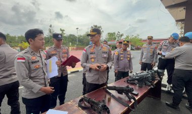 Wakapolres Bintan Pimpin Langsung Pemeriksaan Senjata Api, Pastikan Personel Siap Amankan Lebaran