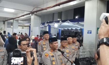 Kapolresta Barelang Dampingi Kapolda Kepri Safari Ramadan dan Buka Puasa Bersama Masyarakat di Pelabuhan Domestik Punggur