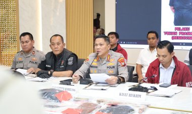 Polresta Barelang Gelar Konferensi Pers Pengungkapan Kasus Pencurian dan Penadahan Sepeda Motor di Sekupang
