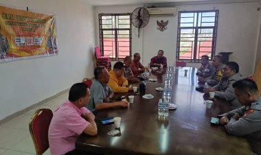 Polsek Bengkong Gelar Jumat Curhat Kamtibmas Bersama Pendeta dan Warga Bengkong Laut