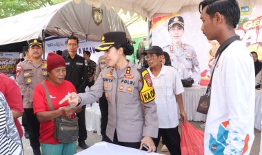 Polres Karimun Gelar Gerakan Pangan Murah Polri Secara Serentak di Pasar Maimun