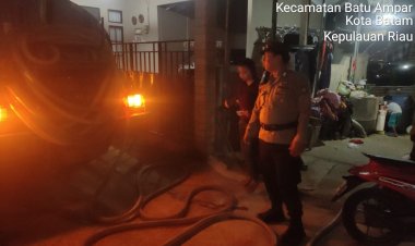 Hari Ke-50 Monitoring Distribusi Air Bersih, Polsek Batu Ampar Pastikan Penyaluran untuk Warga Tanjung Sengkuang dan Batu Merah Berjalan Lancar