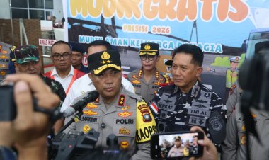 KAPOLDA KEPRI BAGIKAN TIKET MUDIK GRATIS, WUJUD KEPEDULIAN UNTUK MASYARAKAT