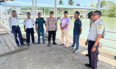 Patroli Pelabuhan, Polsek Buru Pastikan Situasi Kondusif Jelang Idul Fitri 1447 H