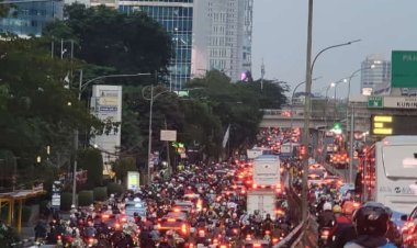 Puncak Arus Balik Lebaran 2026: Kemacetan Horor di Jalur Puncak dan Gentong