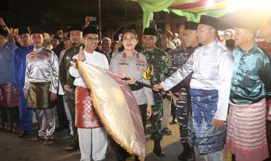 Polres Karimun Amankan Festival Kereta Hias & Pawai Takbir Berjalan Tertib dan Kondusif