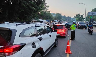 Satlantas Polresta Barelang Intensifkan Pemantauan Arus Balik di Pelabuhan dan Kawasan Wisata