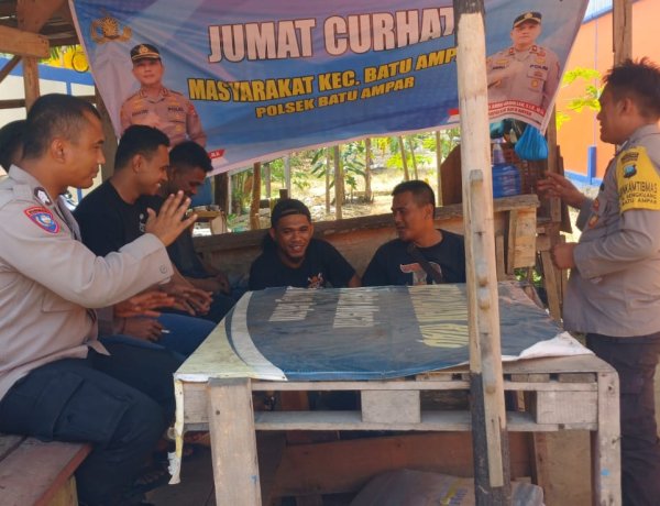 Jumat Curhat Kamtibmas di Batu Merah, Polisi dan Warga Perkuat Sinergi Jaga Keamanan Jelang Idul Fitri 1447 H