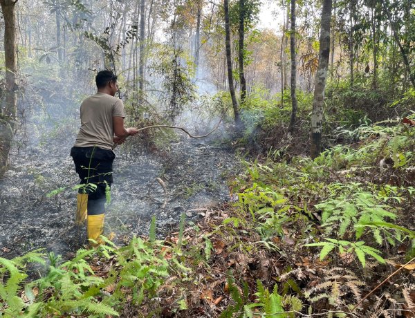 Polres Lingga Gencarkan Upaya Pencegahan Terbakarnya Hutan dan Lahan di Tengah Cuaca Panas Ekstrem
