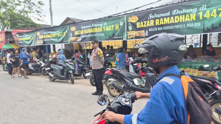 Pengamanan Pasar Tumpah Ramadhan 1447 H oleh Polsek Sungai Beduk Berjalan Aman dan Tertib