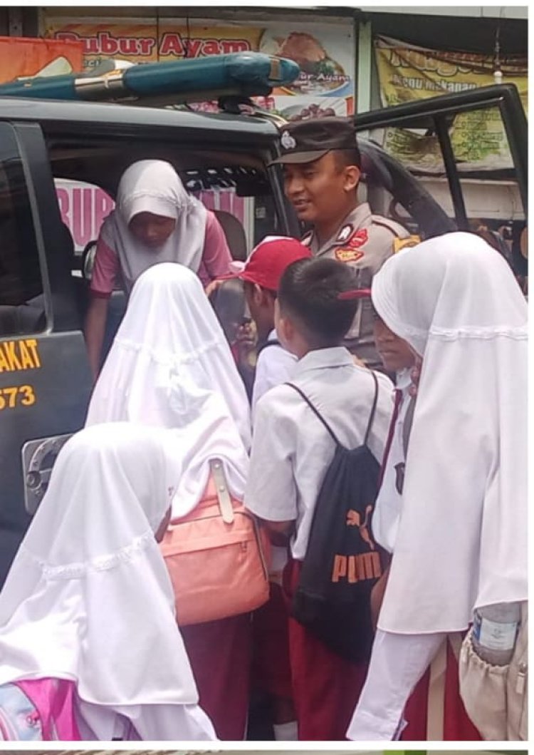Lewat Program Si Amru, Polsek Batu Ampar Pastikan Siswa SDN 003 Tanjung Sengkuang Aman Sampai Rumah