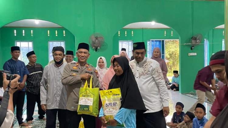 Kapolsek Daik Lingga Hadiri Safari Ramadhan 1447 H, Serahkan Bantuan Sembako dan Santunan Anak Yatim