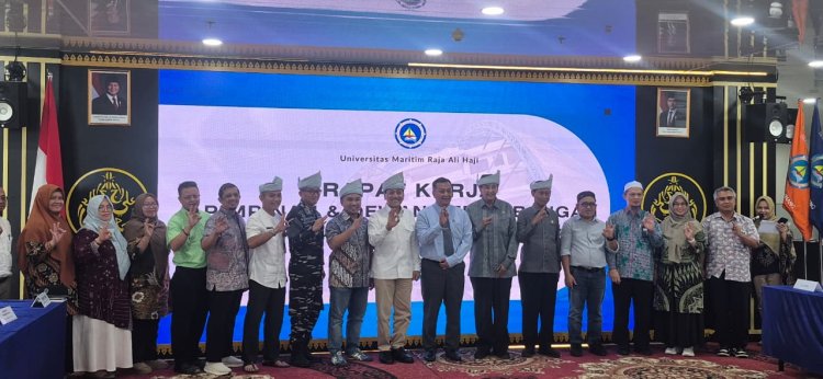 Ismeth Abdullah Hadiri Rapat Kerja Pimpinan dan Dewan Pertimbangan UMRAH