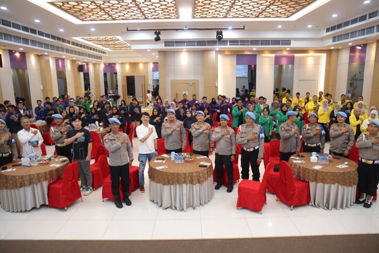 BIDPROPAM POLDA KEPRI SOSIALISASIKAN QR-CODE YANDUAN PROPAM POLRI KEPADA MAHASISWA, DIRANGKAIKAN DENGAN BUKA PUASA BERSAMA