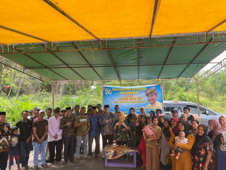 Reses di Kampung Suka Jaya, Ismeth Abdullah Terkejut Dengar Keluhan Warga yang Hidup di Bawah Garis Kemiskinan