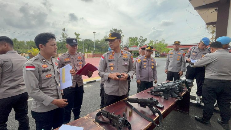 Wakapolres Bintan Pimpin Langsung Pemeriksaan Senjata Api, Pastikan Personel Siap Amankan Lebaran