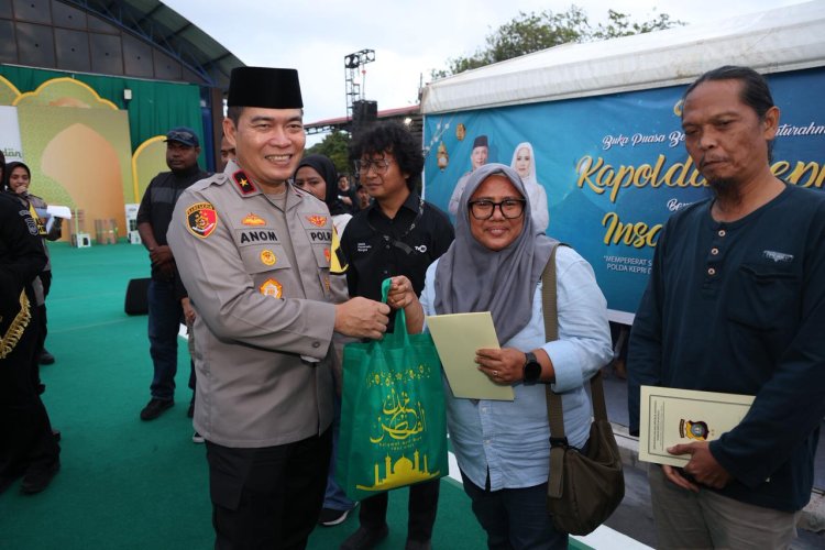 KAPOLDA KEPRI SILATURAHMI DAN BUKA PUASA BERSAMA INSAN PERS, PERKUAT SINERGI POLRI DAN MEDIA